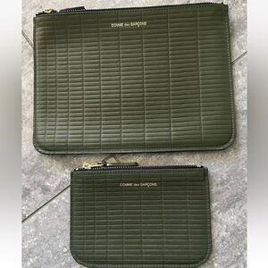 2pc SET CdG new COMME DES GARCONS BRICK EMBOSSED ARMY KHAKI GREEN Pouch & Wallet